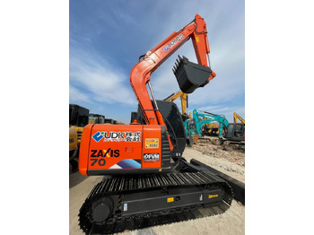 Minikuormaaja HITACHI ZX70