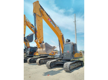 Telakaivukone XCMG XE 215 DA: kuva Telakaivukone XCMG XE 215 DA