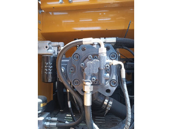 Telakaivukone XCMG XE 215 DA: kuva Telakaivukone XCMG XE 215 DA