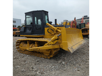 Puskutraktori KOMATSU D65