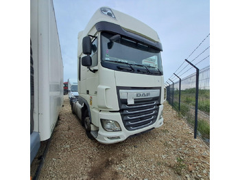 Vetopöytäauto DAF XF 460
