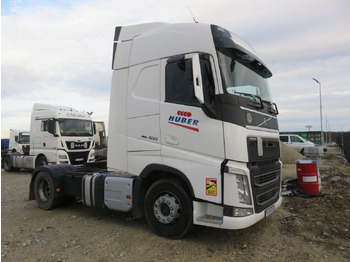 Vetopöytäauto VOLVO FH 460
