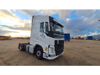 Vetopöytäauto VOLVO FH 460