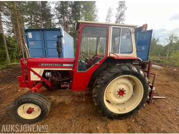 Traktori INTERNATIONAL