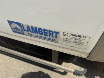 Kylmäauto kuljetusta varten elintarvikkeet Renault Maxity 140 dxi: kuva Kylmäauto kuljetusta varten elintarvikkeet Renault Maxity 140 dxi