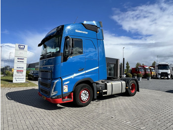 Vetopöytäauto VOLVO FH 460