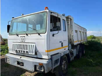 Kippiauto kuorma-auto IVECO Trakker