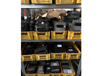 Ohjainyksikkö - Kuorma-auto ECU EDC Renault Premium / 02: kuva Ohjainyksikkö - Kuorma-auto ECU EDC Renault Premium / 02 Ohjainyksikkö - Kuorma-auto ECU EDC Renault Premium / 02: kuva Ohjainyksikkö - Kuorma-auto ECU EDC Renault Premium / 02