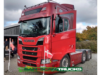 Vetopöytäauto SCANIA R