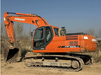 Telakaivukone DOOSAN DX225LC