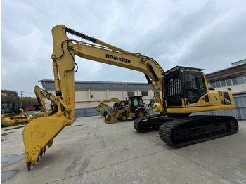 Telakaivukone KOMATSU PC220-8