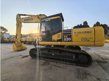 Telakaivukone KOMATSU PC220-7