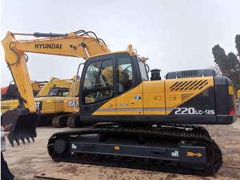 Telakaivukone Used Hyundai 220LC-9S Crawler Excavator Used Hyundai 220LC-9S Excavator in Great Performance in stock: kuva Telakaivukone Used Hyundai 220LC-9S Crawler Excavator Used Hyundai 220LC-9S Excavator in Great Performance in stock