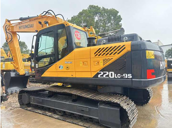 Telakaivukone Used Hyundai 220LC-9S Crawler Excavator Used Hyundai 220LC-9S Excavator in Great Performance in stock: kuva Telakaivukone Used Hyundai 220LC-9S Crawler Excavator Used Hyundai 220LC-9S Excavator in Great Performance in stock