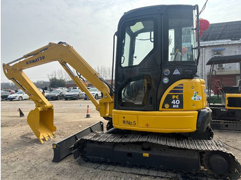 Minikuormaaja KOMATSU PC40