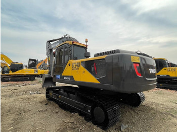 Telakaivukone Volvo EC 240: kuva Telakaivukone Volvo EC 240