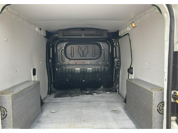 Kylmäauto Fiat Doblo Fiat Doblo 1,6 jtd ECO Flex chłodnia do leków 2017: kuva Kylmäauto Fiat Doblo Fiat Doblo 1,6 jtd ECO Flex chłodnia do leków 2017