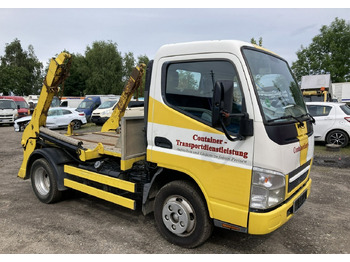 Nostovarsi-vaihtolavakuorma kuorma-auto FUSO