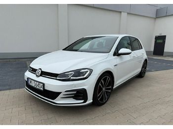 Sedan VOLKSWAGEN
