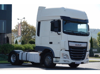 Vetopöytäauto DAF XF 460