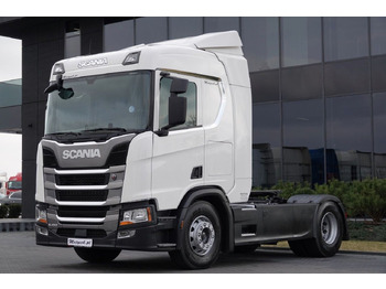Vetopöytäauto SCANIA R 450