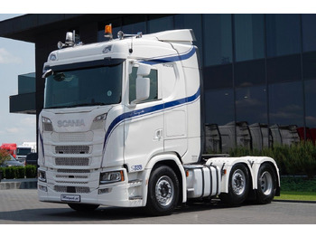Vetopöytäauto SCANIA S 500