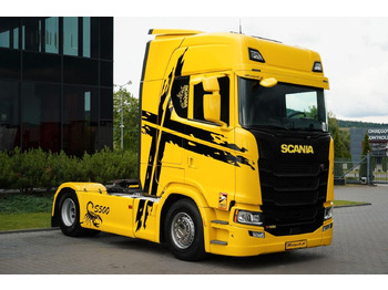 Vetopöytäauto SCANIA S 500