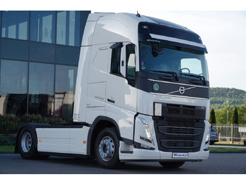 Vetopöytäauto VOLVO FH 500