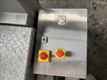 Elintarviketeollisuuden kone Unitech Boot wash station: kuva Elintarviketeollisuuden kone Unitech Boot wash station