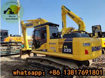 Telakaivukone KOMATSU PC220-8