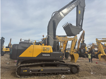 Telakaivukone VOLVO EC240
