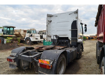 Vetopöytäauto Renault Premium 420 DCI: kuva Vetopöytäauto Renault Premium 420 DCI Vetopöytäauto Renault Premium 420 DCI: kuva Vetopöytäauto Renault Premium 420 DCI