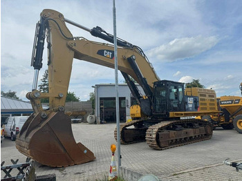 Telakaivukone CATERPILLAR 390