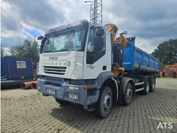 Nosturiauto IVECO Trakker