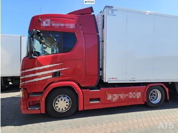 Vetopöytäauto SCANIA R 500