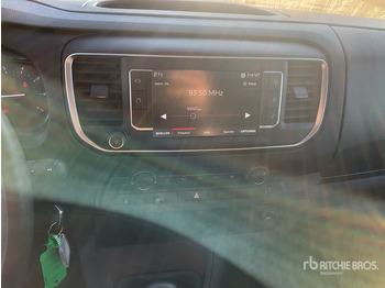 Minibussi, Pikkubussi 2023 Fiat Scudo Passenger Van: kuva Minibussi, Pikkubussi 2023 Fiat Scudo Passenger Van