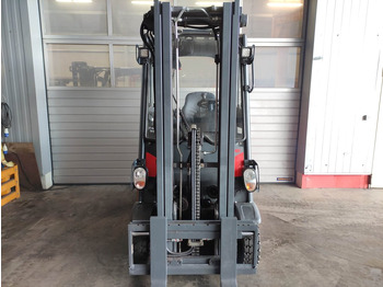 Dieseltrukki Linde H16D-01-391 *Komplett aufbereitet*: kuva Dieseltrukki Linde H16D-01-391 *Komplett aufbereitet* Dieseltrukki Linde H16D-01-391 *Komplett aufbereitet*: kuva Dieseltrukki Linde H16D-01-391 *Komplett aufbereitet*