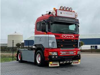 Vetopöytäauto SCANIA R 560