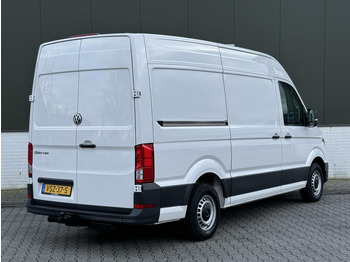 Pakettiauto Volkswagen Crafter-30 2.0 TDI L3H3 Highline Carplay DAB Cruise Verwarmde voorruit Trekhaak Lat om Lat: kuva Pakettiauto Volkswagen Crafter-30 2.0 TDI L3H3 Highline Carplay DAB Cruise Verwarmde voorruit Trekhaak Lat om Lat