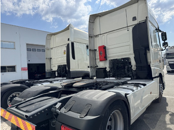 Vetopöytäauto DAF XF 530 Super Space Cab: kuva Vetopöytäauto DAF XF 530 Super Space Cab