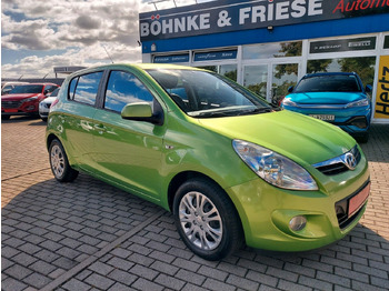 Henkilöauto HYUNDAI
