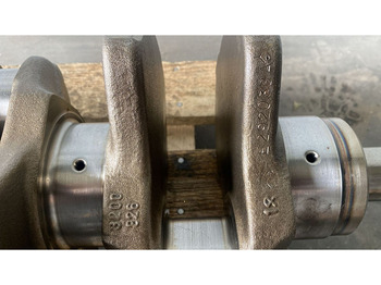 Kampiakseli LIEBHERR