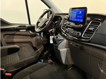 Pieni pakettiauto Ford Transit Custom 2.0 TDCI L2H1 Limited 130 PK / Euro 6 / Airco / Cruise Control / CarPlay / PDC / Navigatie / 3-Zits / 16.200 KM !! / BPM VRIJ !!: kuva Pieni pakettiauto Ford Transit Custom 2.0 TDCI L2H1 Limited 130 PK / Euro 6 / Airco / Cruise Control / CarPlay / PDC / Navigatie / 3-Zits / 16.200 KM !! / BPM VRIJ !!