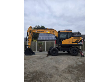 Pyöräalustainen kaivinkone HYUNDAI