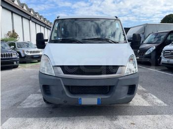 Minibussi, Pikkubussi Iveco Daily: kuva Minibussi, Pikkubussi Iveco Daily
