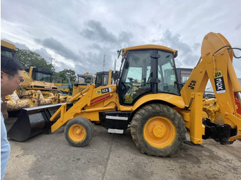 Kaivuri-trukki JCB 3CX