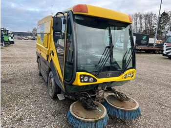 Lakaisuauto Johnston CN400: kuva Lakaisuauto Johnston CN400