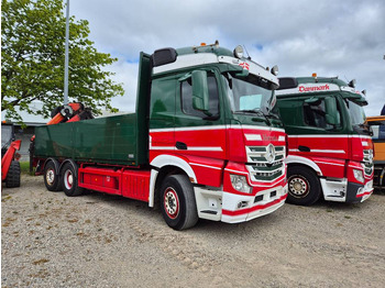 Nosturiauto MERCEDES-BENZ Actros 2551
