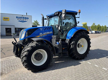 Traktori NEW HOLLAND T7.245