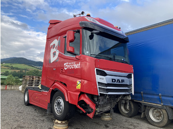 Vetopöytäauto DAF XG 530